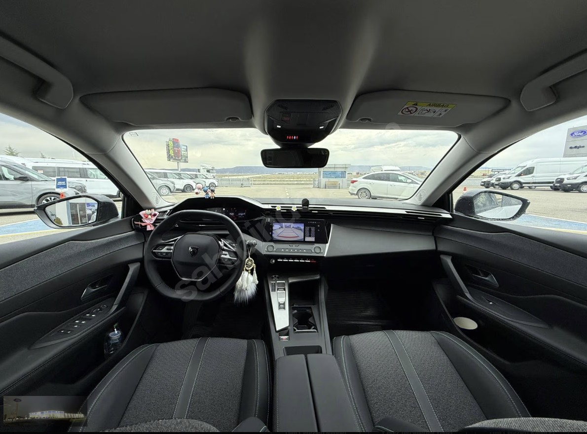 PEUGEOT 408 1.2 ALLURE / HATASIZ / YETKİLİ FORD BAYİ'DEN 2025 MODEL